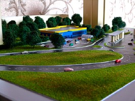 Modeling workshop makes realistic layouts
